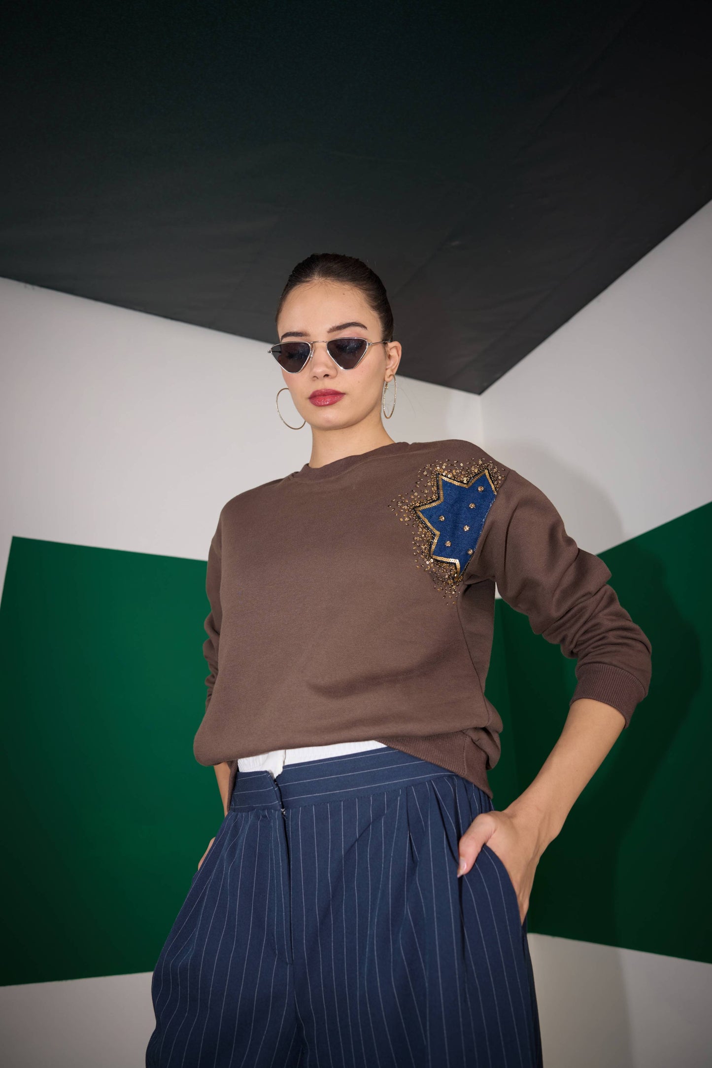 STAR ME UP SWEATSHIRT