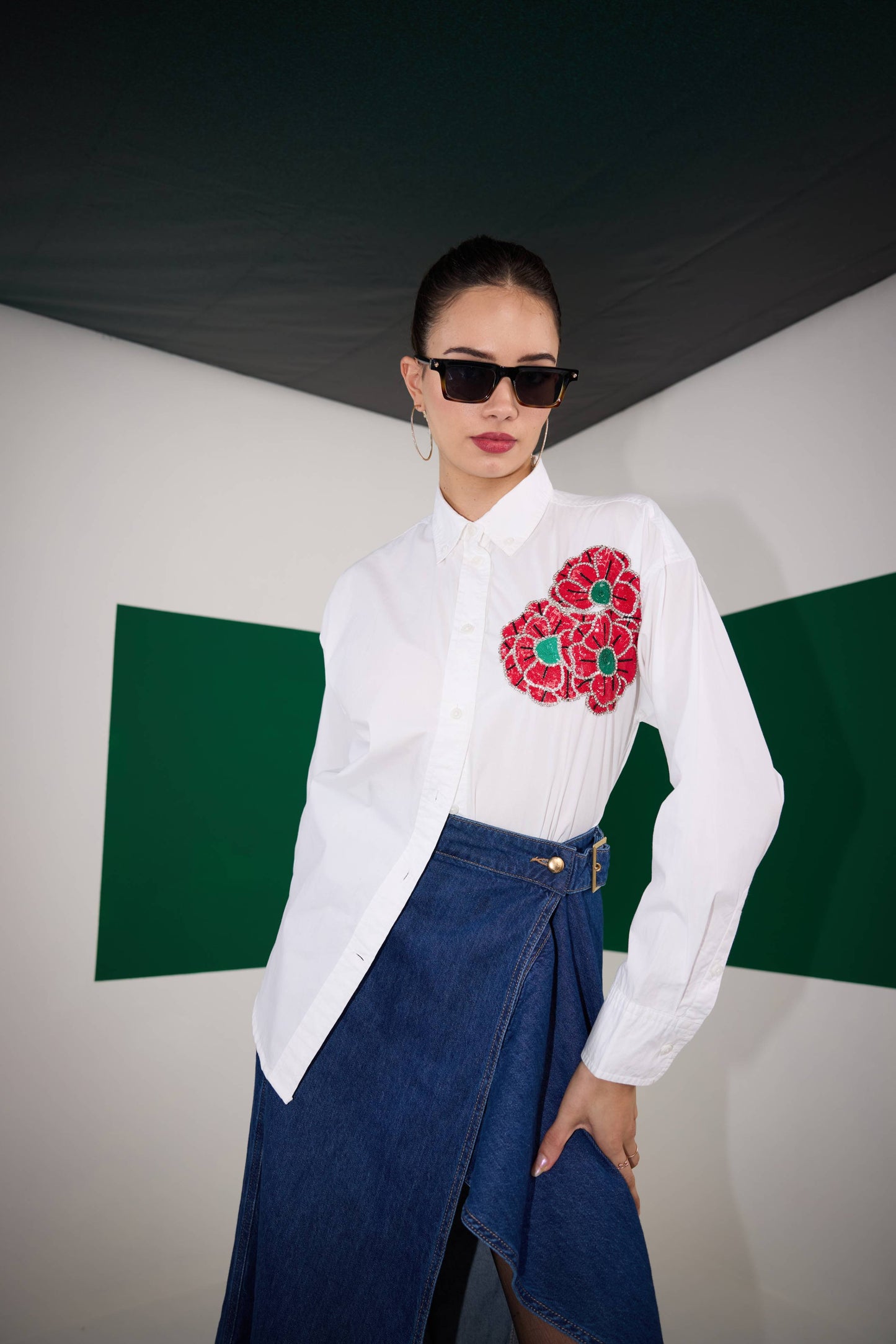 WHITE BLOSSOM SHIRT