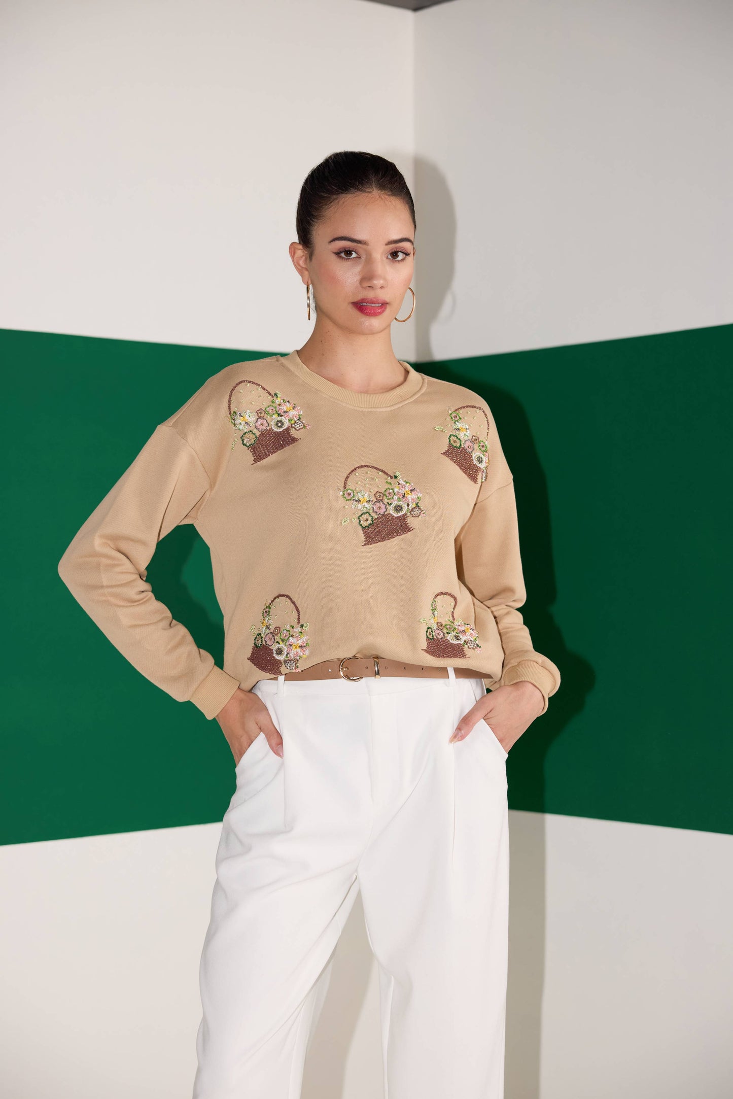 BROWN FLORAL  SWEATSHIRT